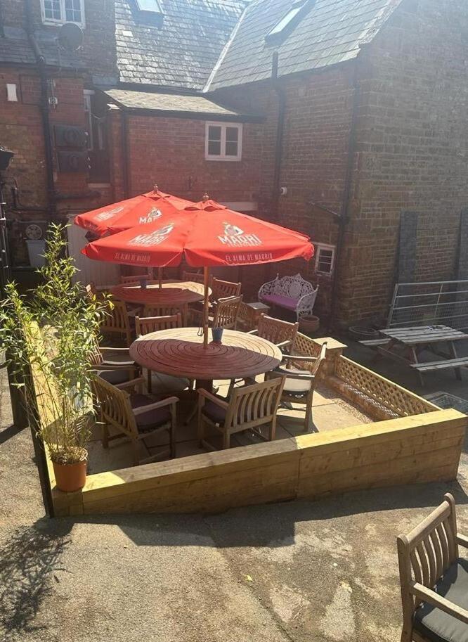 เดอะ บาร์โทโลมิว อาร์ม Bed & Breakfast Maidford ภายนอก รูปภาพ