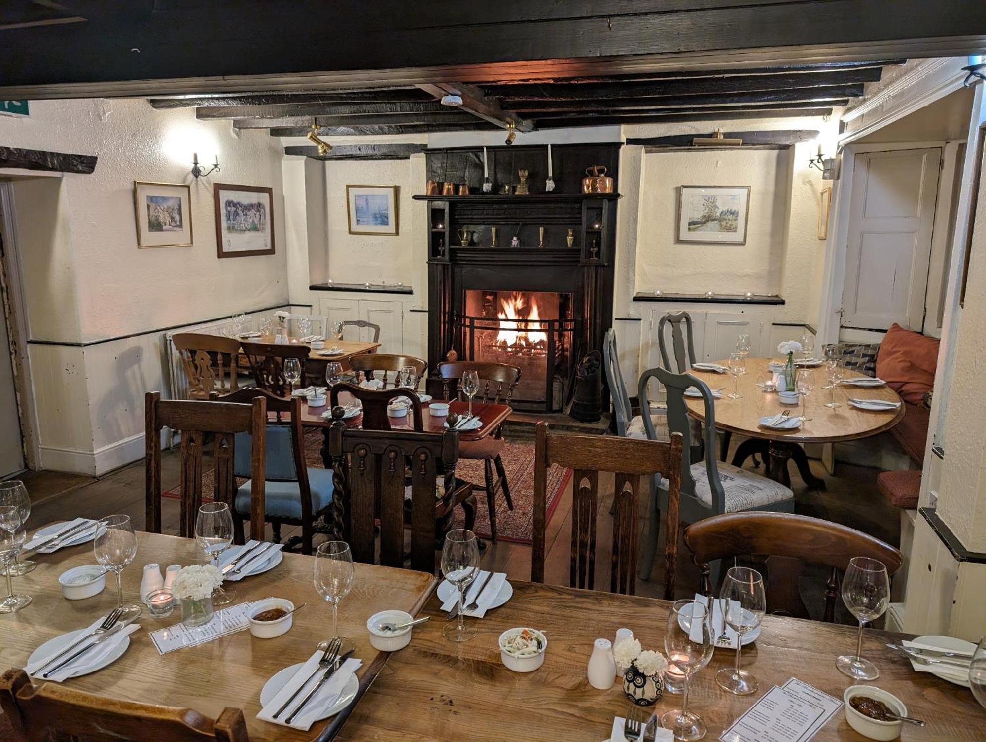 เดอะ บาร์โทโลมิว อาร์ม Bed & Breakfast Maidford ภายนอก รูปภาพ