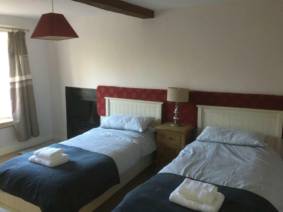 เดอะ บาร์โทโลมิว อาร์ม Bed & Breakfast Maidford ภายนอก รูปภาพ